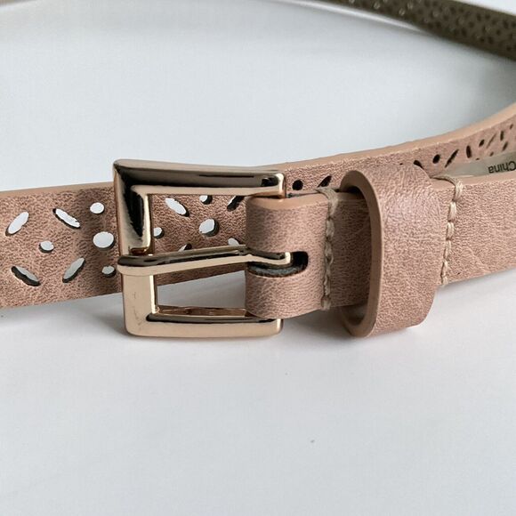 Tan Perforated Belt Size XL Gold-tone Hardware - Picture 8 of 9